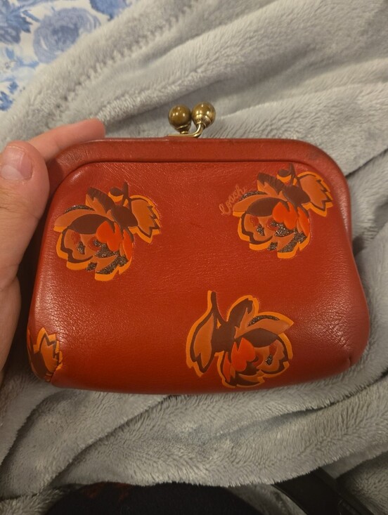 Coach Handbags - Coach Kisslock Wallet